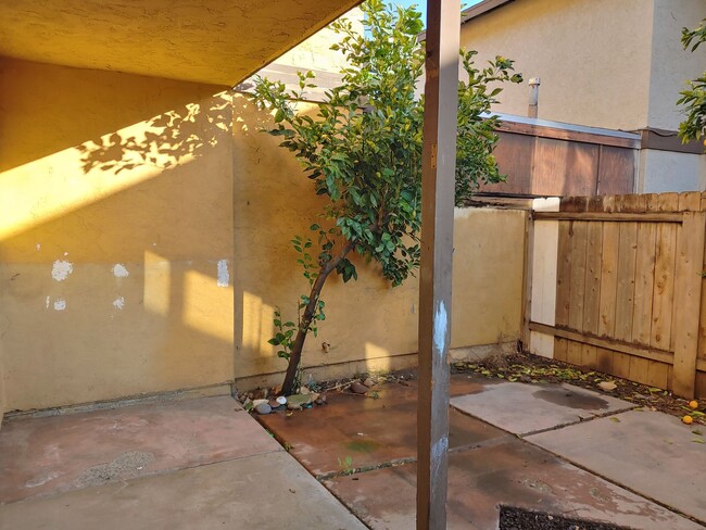 Building Photo - Now Leasing – Beautiful 3 Bedroom Townhome...