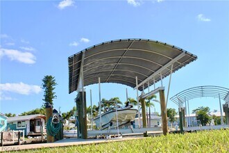 Building Photo - 2744 Sanderling Ct