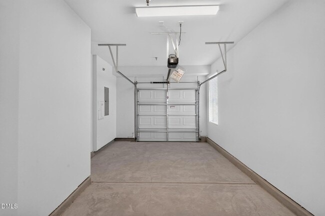 Building Photo - 10567 Pleasant Br Dr