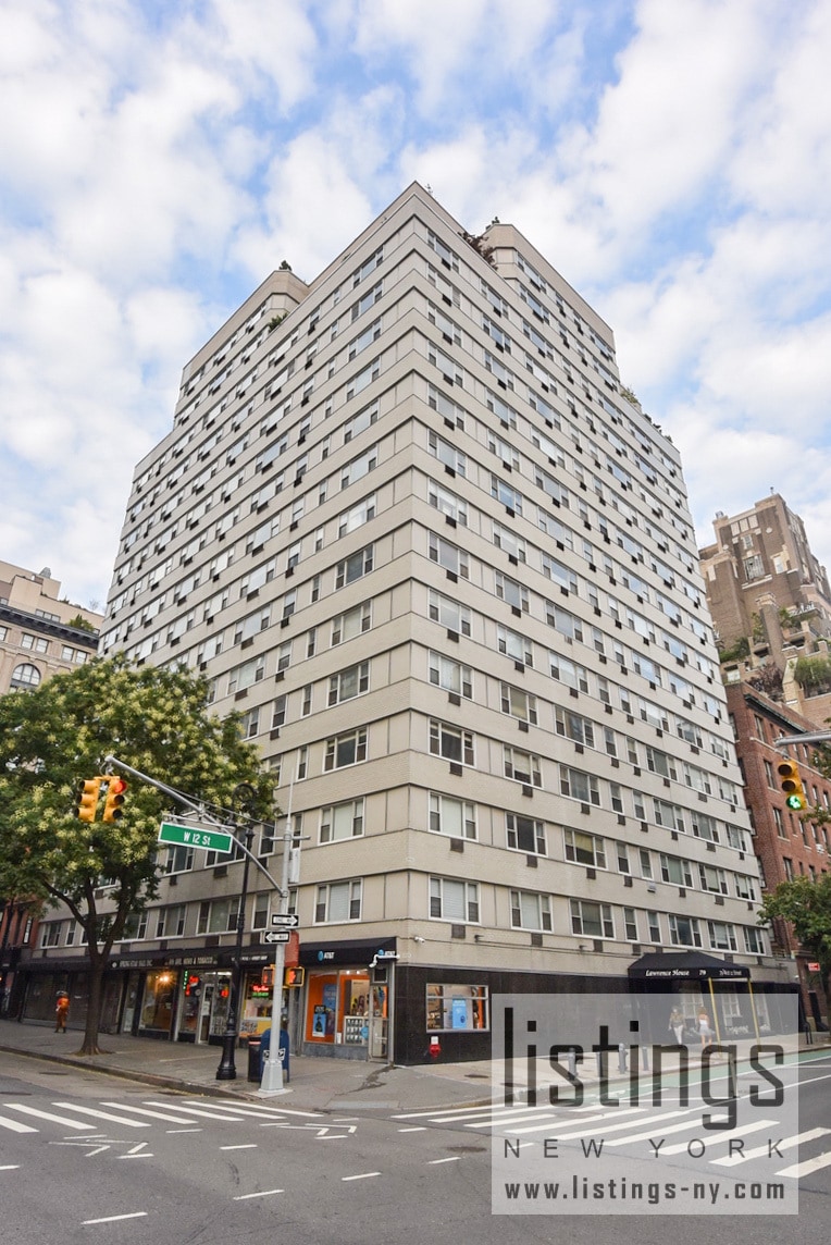 Building Photo - 79 W 12th St