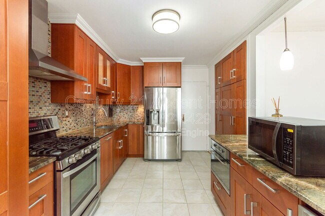 Building Photo - 3701 S George Mason Dr