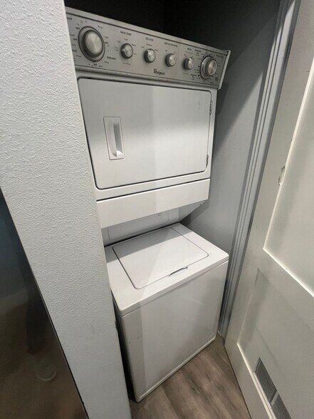 Building Photo - 14759 Friar St