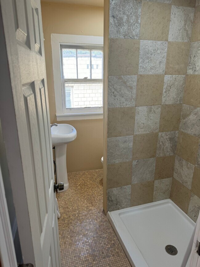 BATHROOM - 1821 Pennsylvania Ave