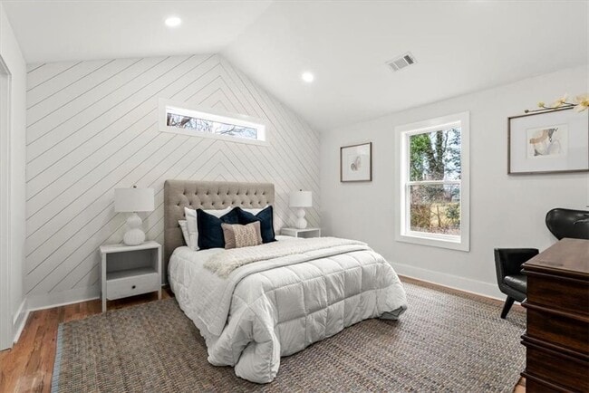 Building Photo - 1552 N Ellington St SE