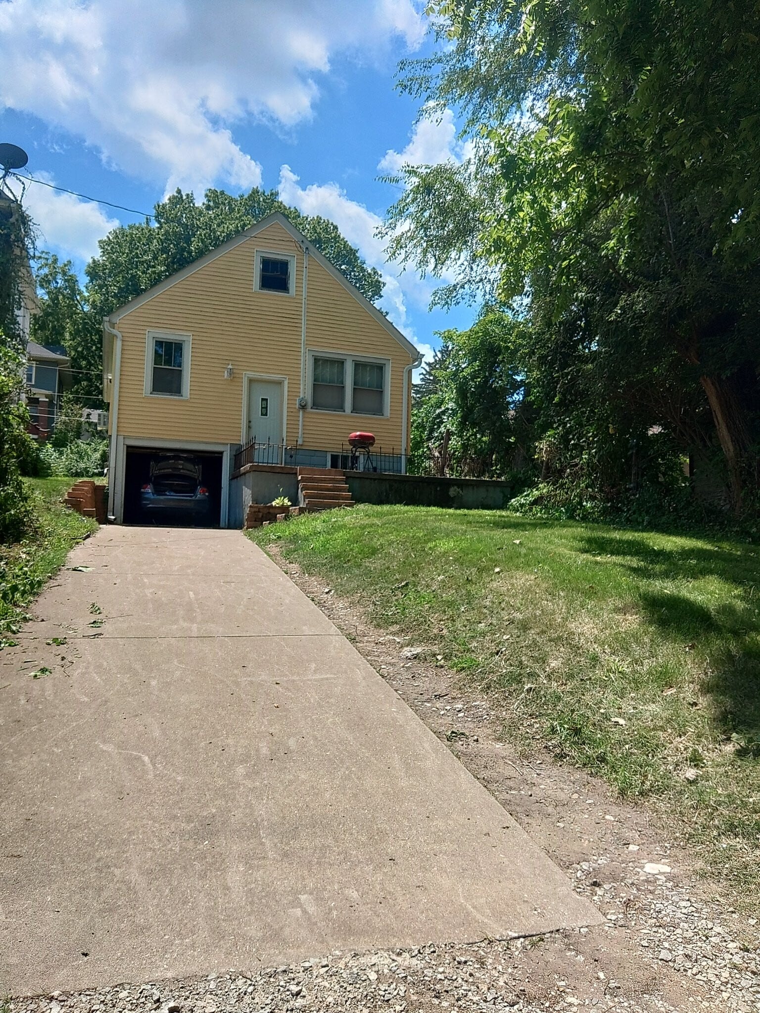 Building Photo - 4411 10th Ave