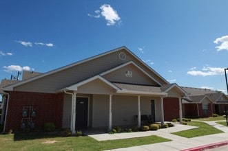Building Photo - Limestone Ridge