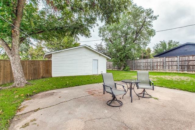 Building Photo - 3517 Woodleigh Dr
