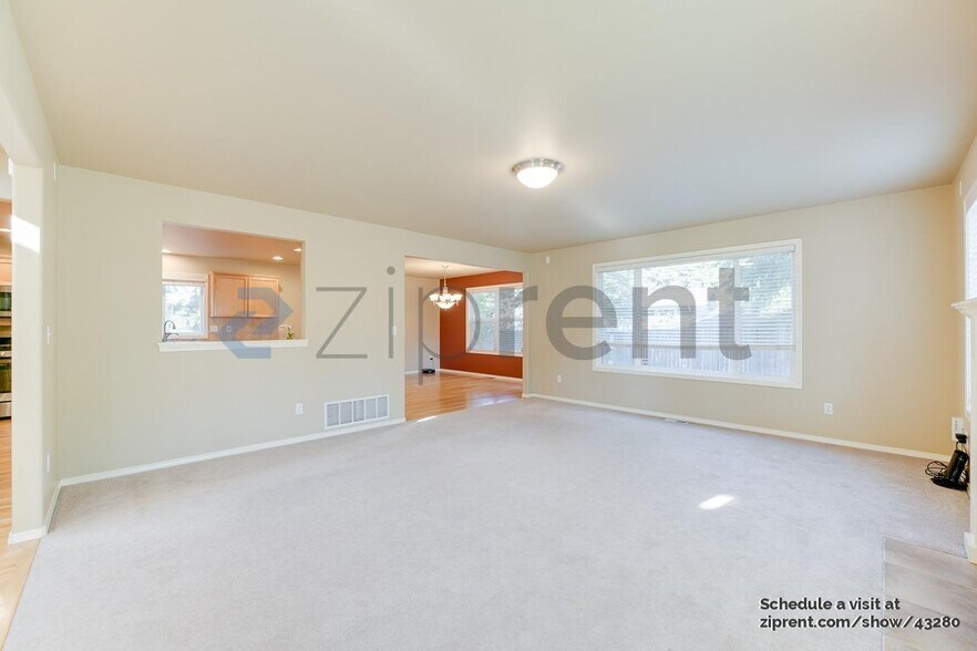 Building Photo - 15518 73rd Pl NE