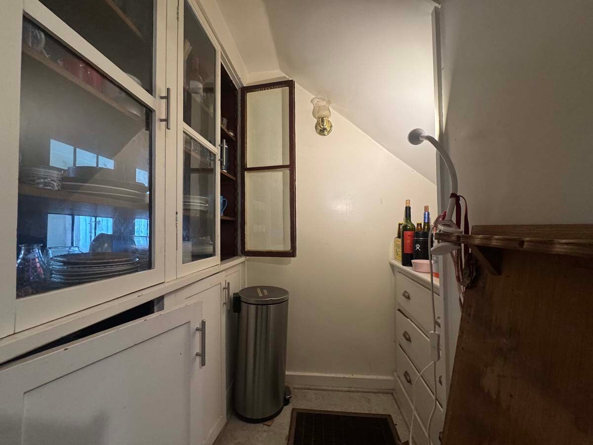 Building Photo - 2836 Derby St