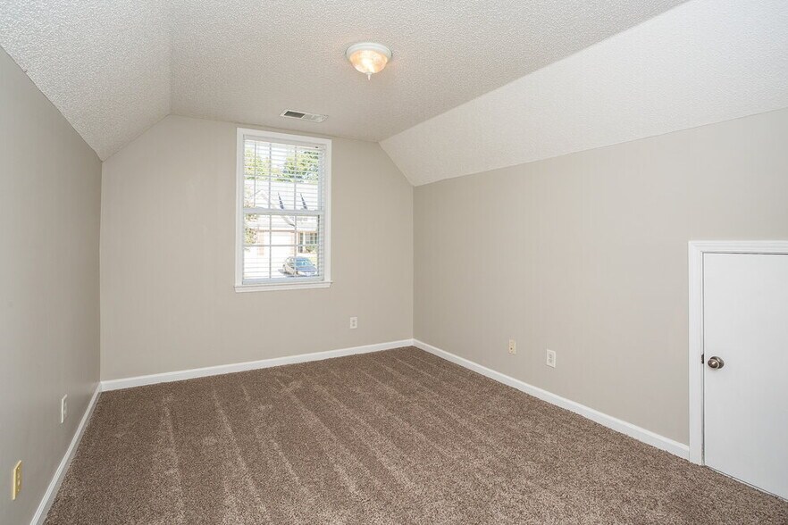 Building Photo - 479 Haven Ridge Dr