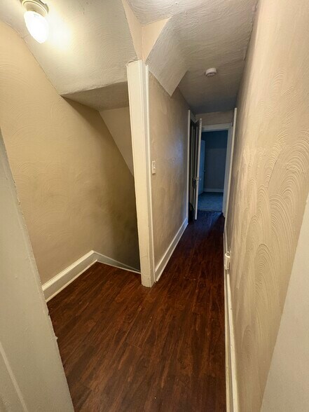 Building Photo - 1423 Marcy St