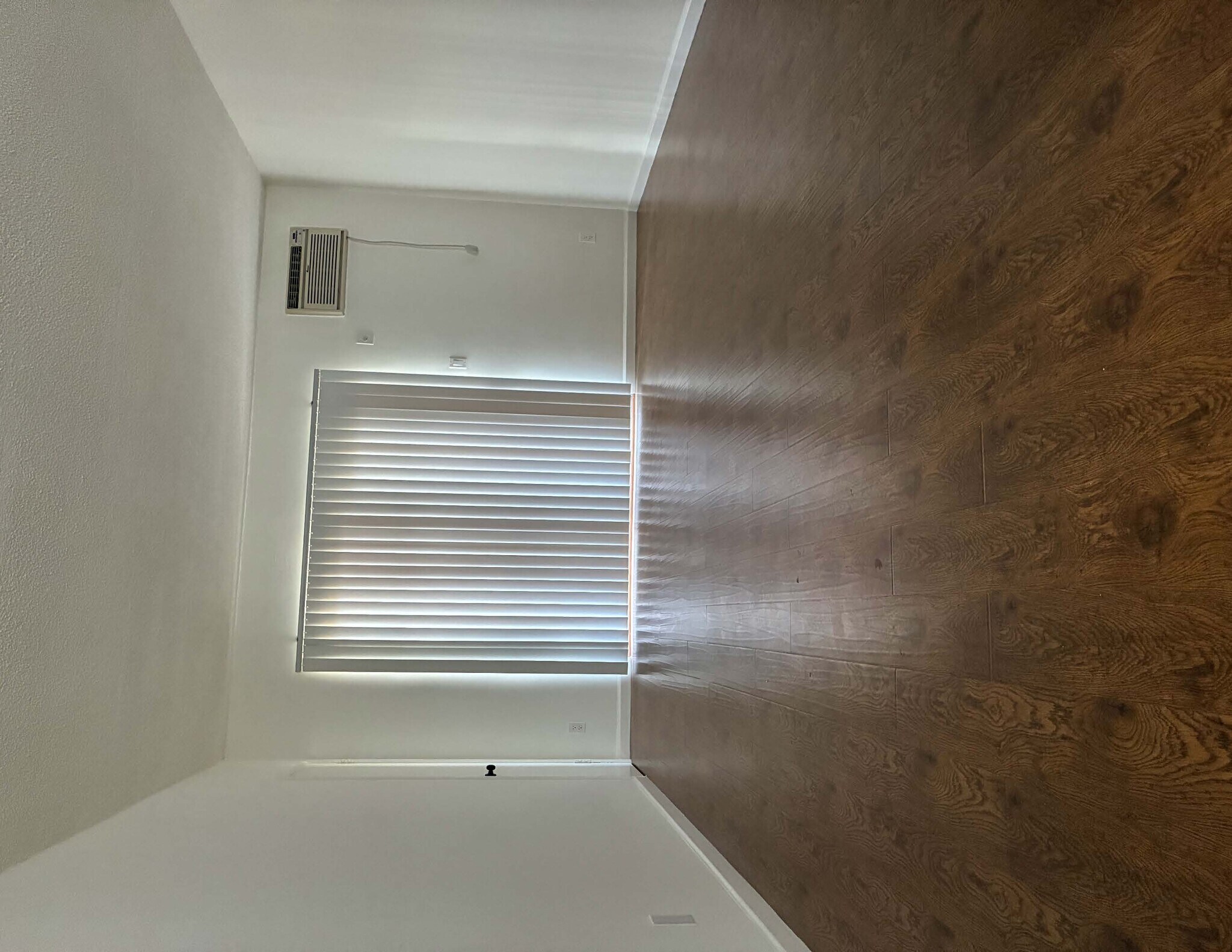 Building Photo - 5640 Fair Ave