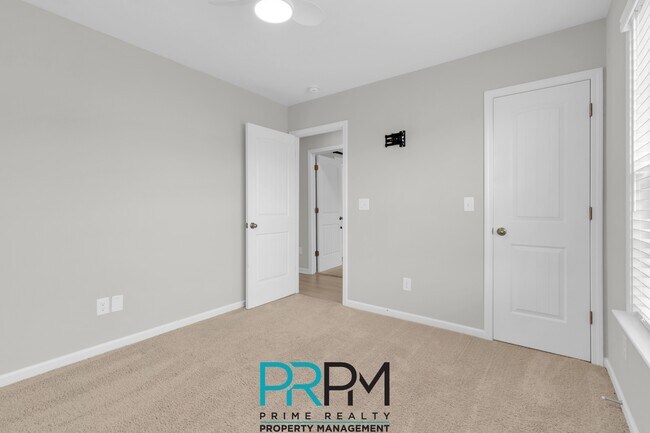Building Photo - 109 Screech Dr