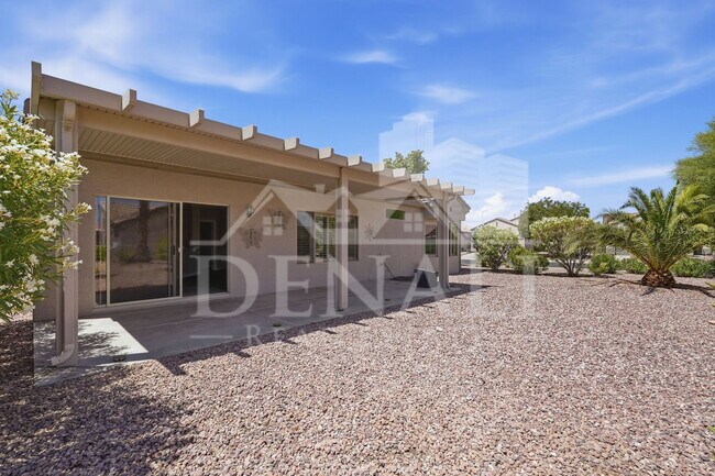Building Photo - 16536 W Rock Springs Ln