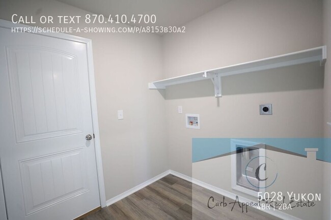 Building Photo - Move in special $900!!  New construction i...