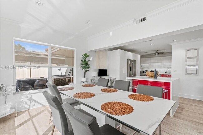 Building Photo - 2207 NE 16th Ave