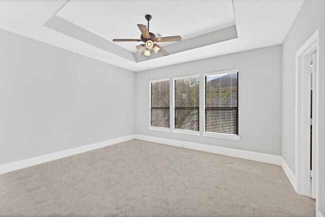 Building Photo - 1346 Studer St