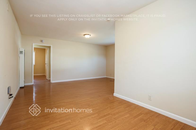 Building Photo - 2980 Rollingwood Dr