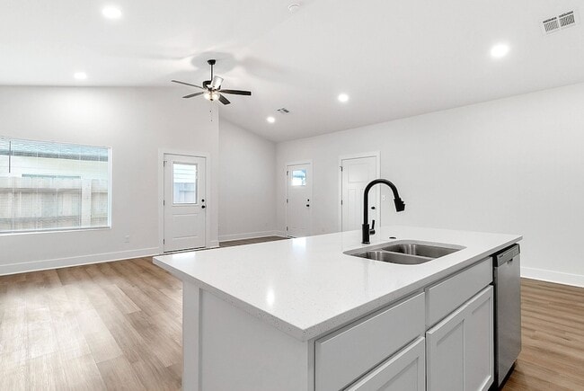 Building Photo - 625 Briarbrook Ln