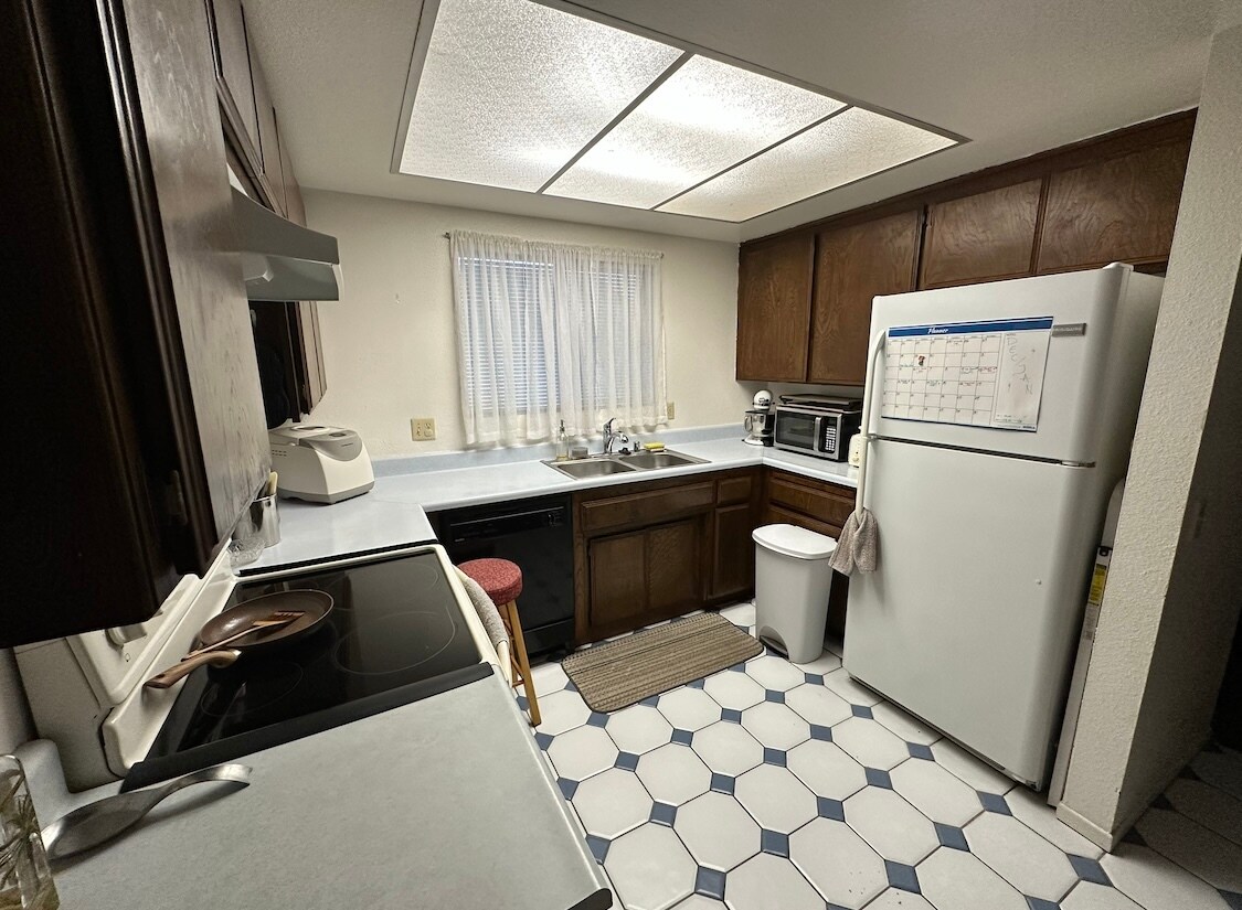 Building Photo - 31908 Del Cielo Este