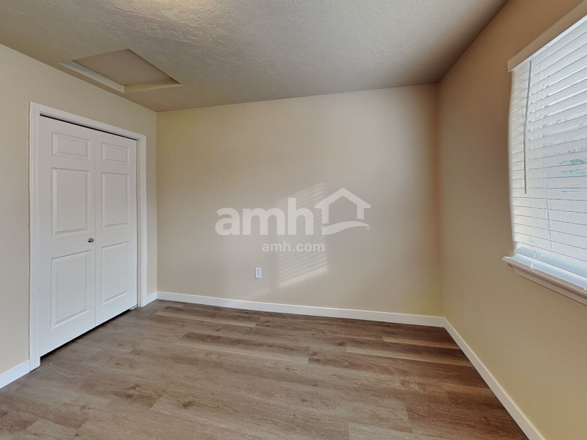 Building Photo - 4157 W Dover Dr