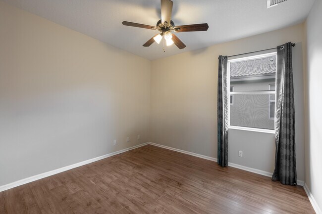 Building Photo - 11263 SW Barton Way