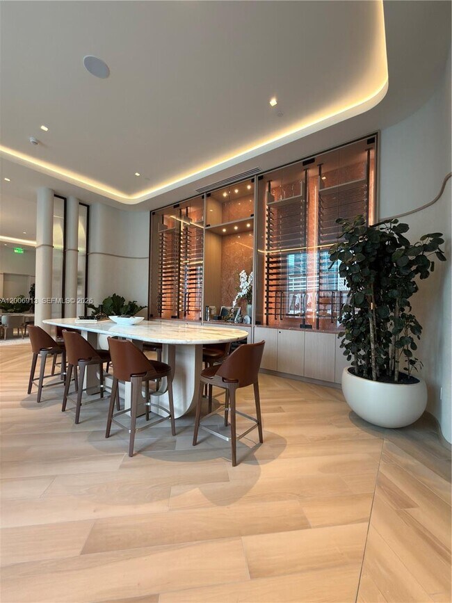 Building Photo - 77 SE 5th St