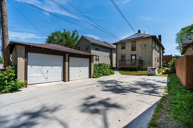 Building Photo - 3436 Stevens Ave