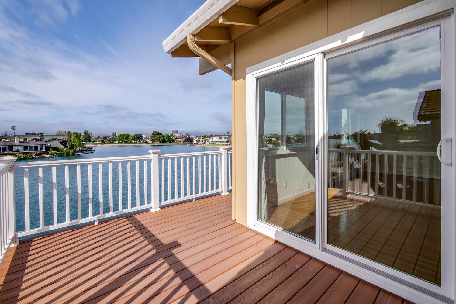 Building Photo - 255 Shearwater Is