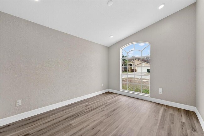 Building Photo - 523 Napa Valley Cir