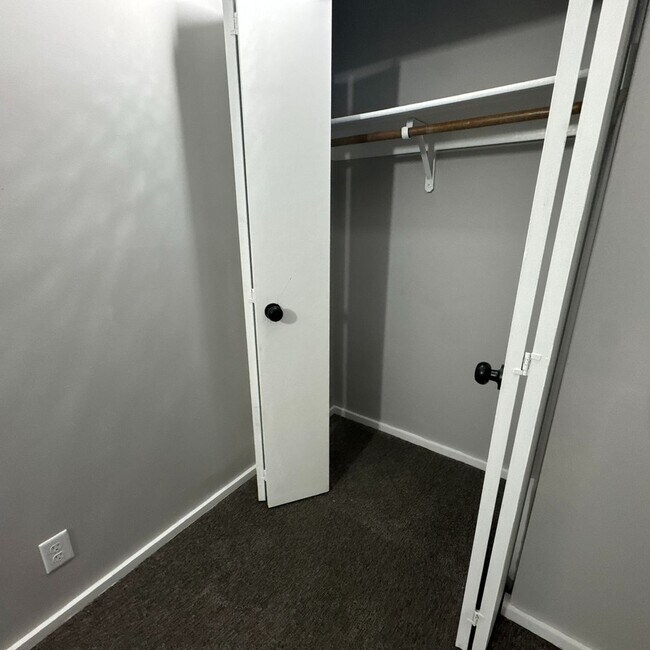 Building Photo - Luxurious 2-Bedroom Apartments with Modern...