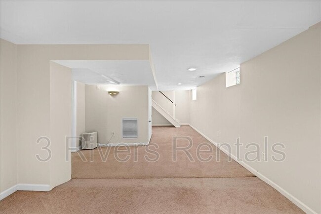 Building Photo - 1339 Rutherford Ave