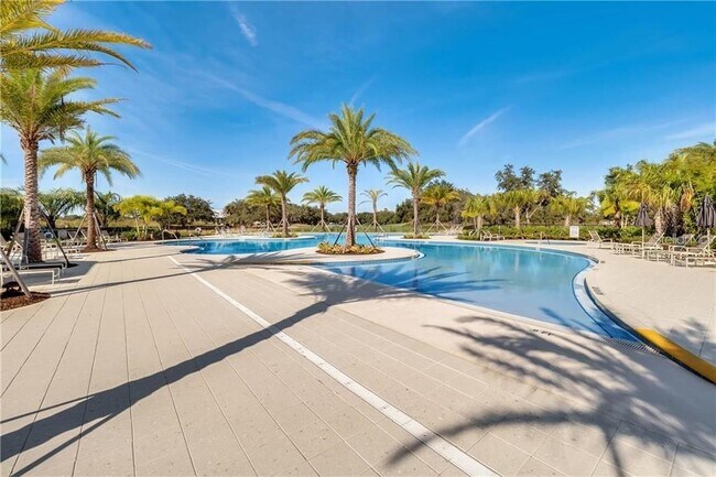 Building Photo - 2244 Antilles Club Dr