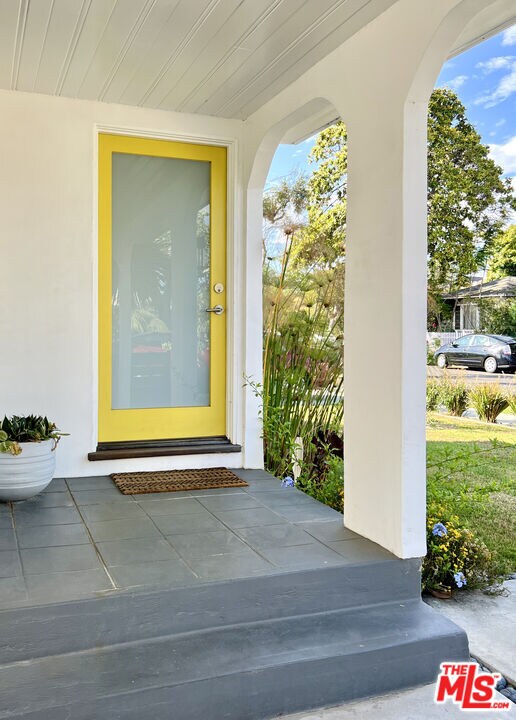 Building Photo - 3865 Lyceum Ave