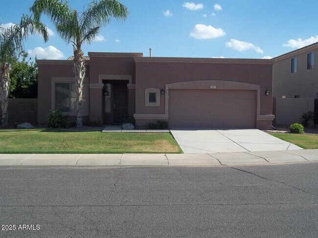 Building Photo - 2037 E Riviera Dr