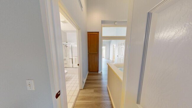 Building Photo - 7254 Shoreline Dr