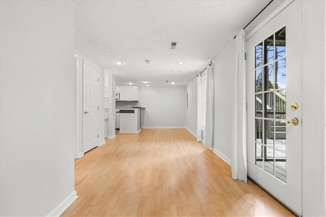 Building Photo - 11190 Abbotts Station Dr