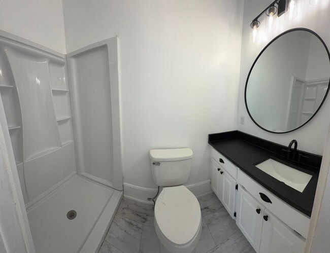 Building Photo - 205 Saluda St