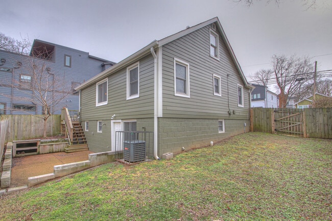 Building Photo - 1609A Cahal Ave