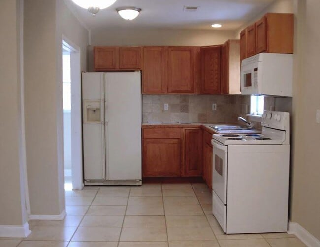 Building Photo - 1972 Don Juan Ln