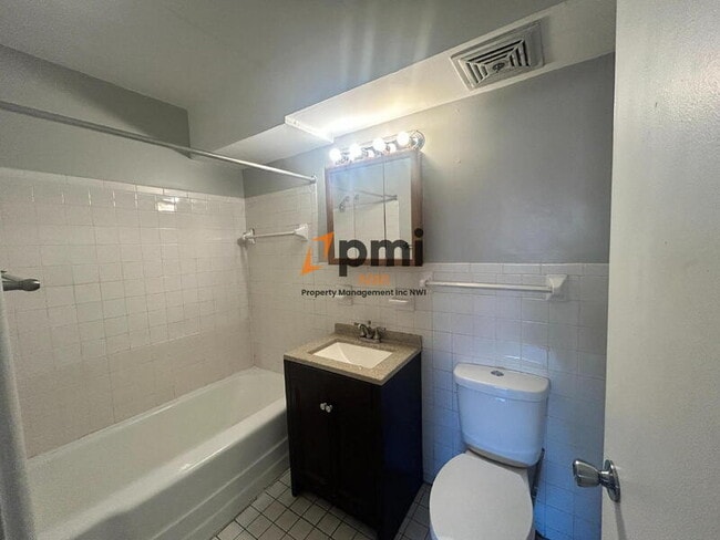 Building Photo - 111 Harrington Ave