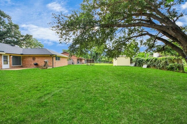 Building Photo - 12503 Foxburo Dr