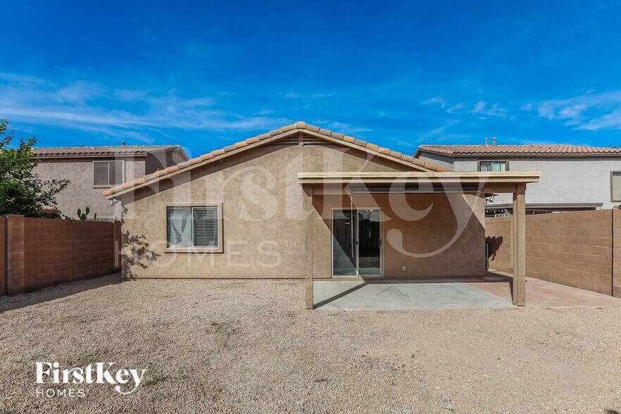 Building Photo - 1671 Maddison Cir