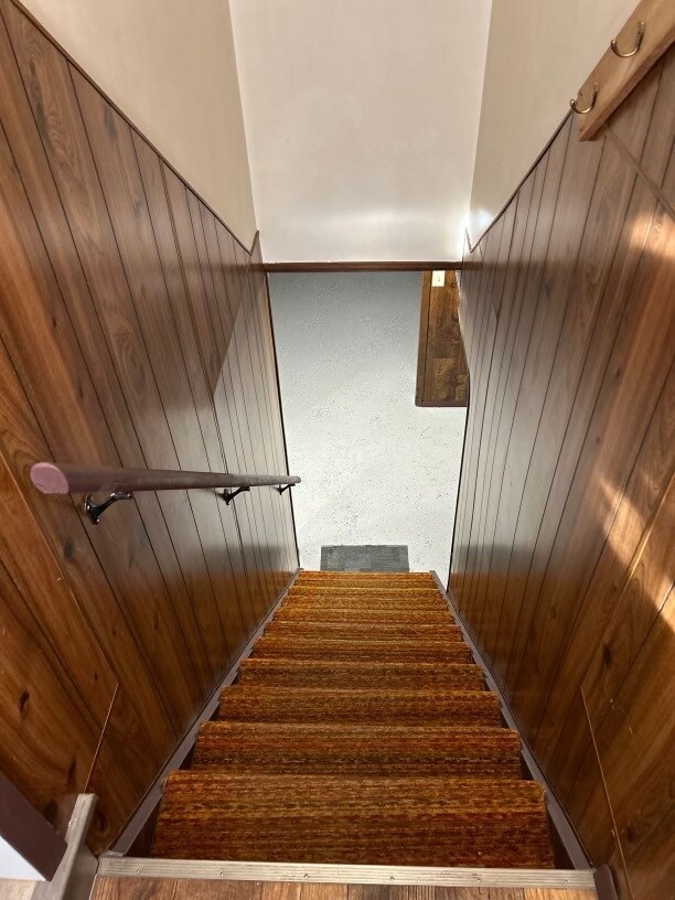 Building Photo - 108 N Lowell Ave