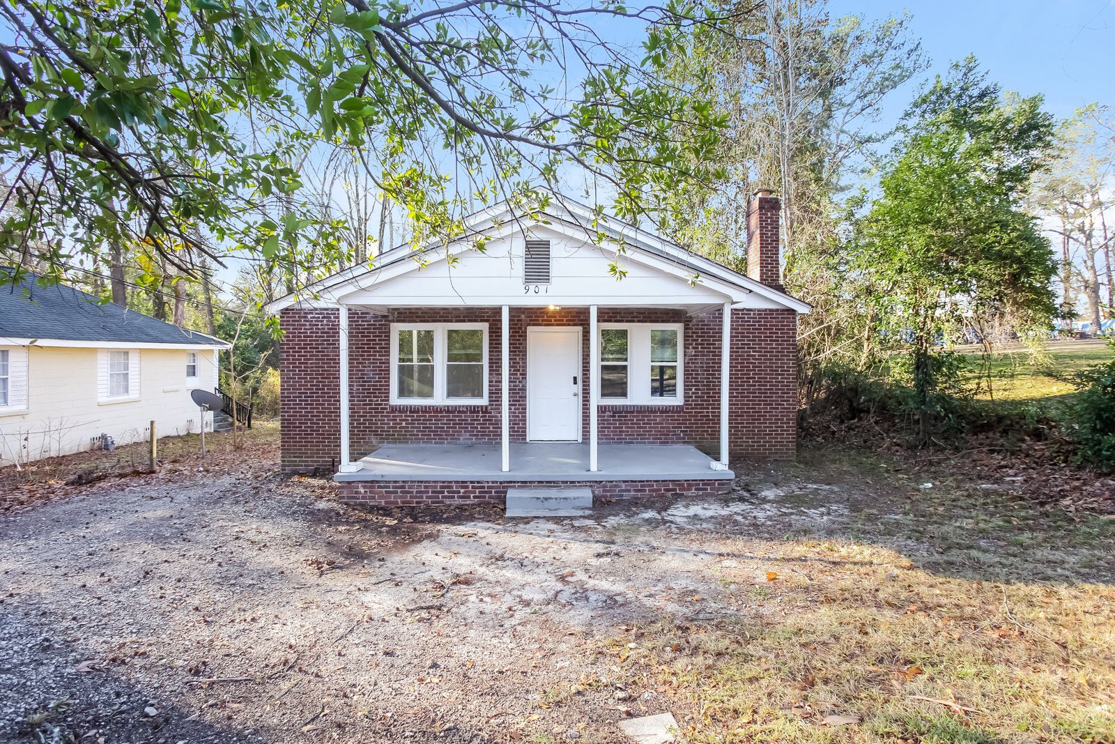 Building Photo - 901 Ashley St