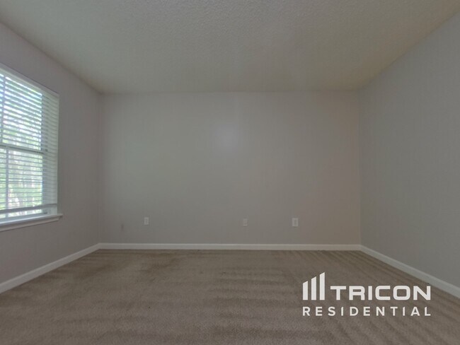 Building Photo - 3195 Warrenton Ct