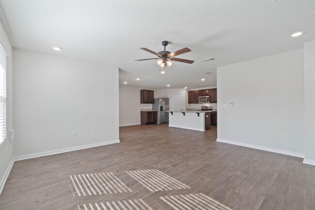 Building Photo - 1047 Limpkin St
