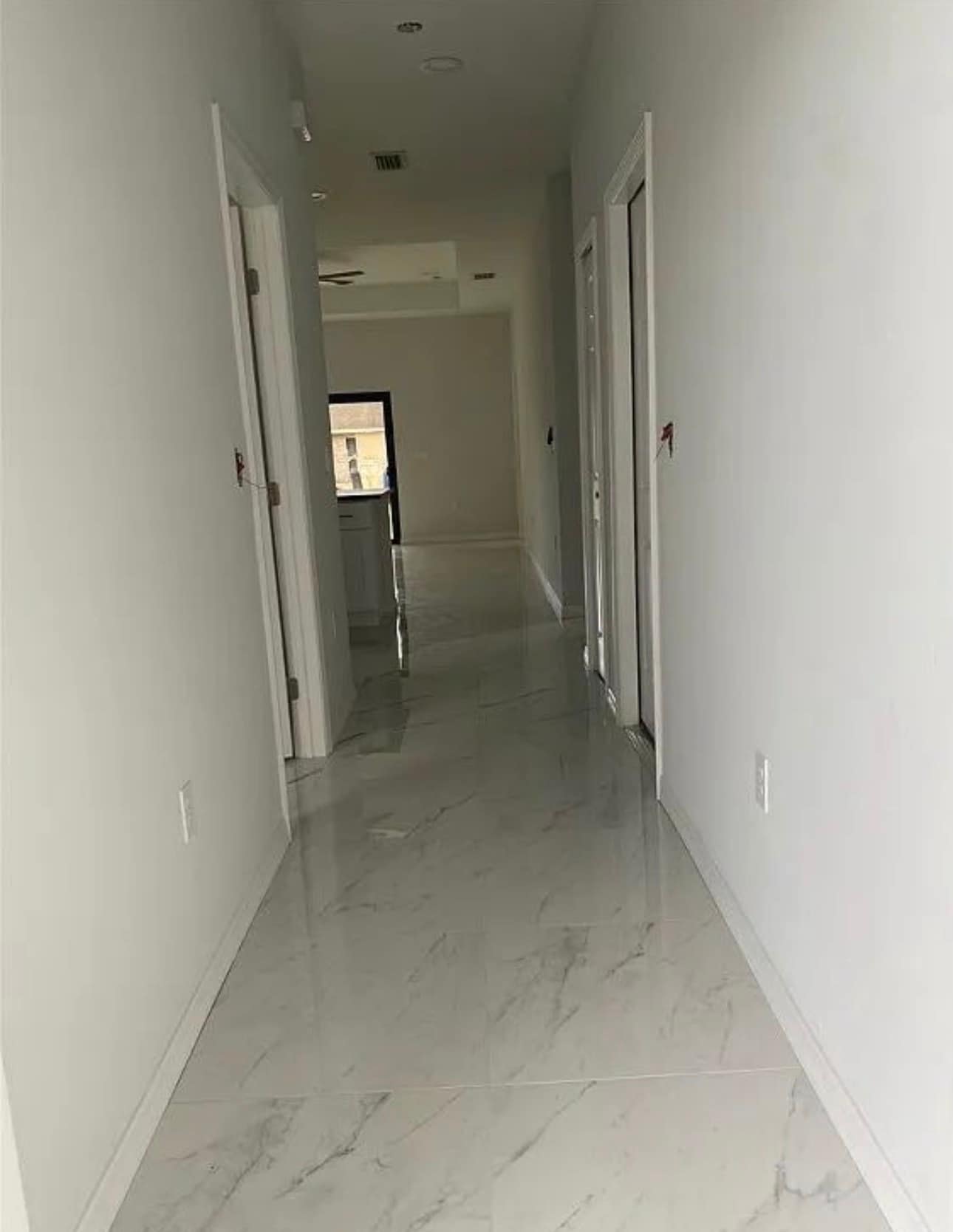 Building Photo - 705 Harry Ave S