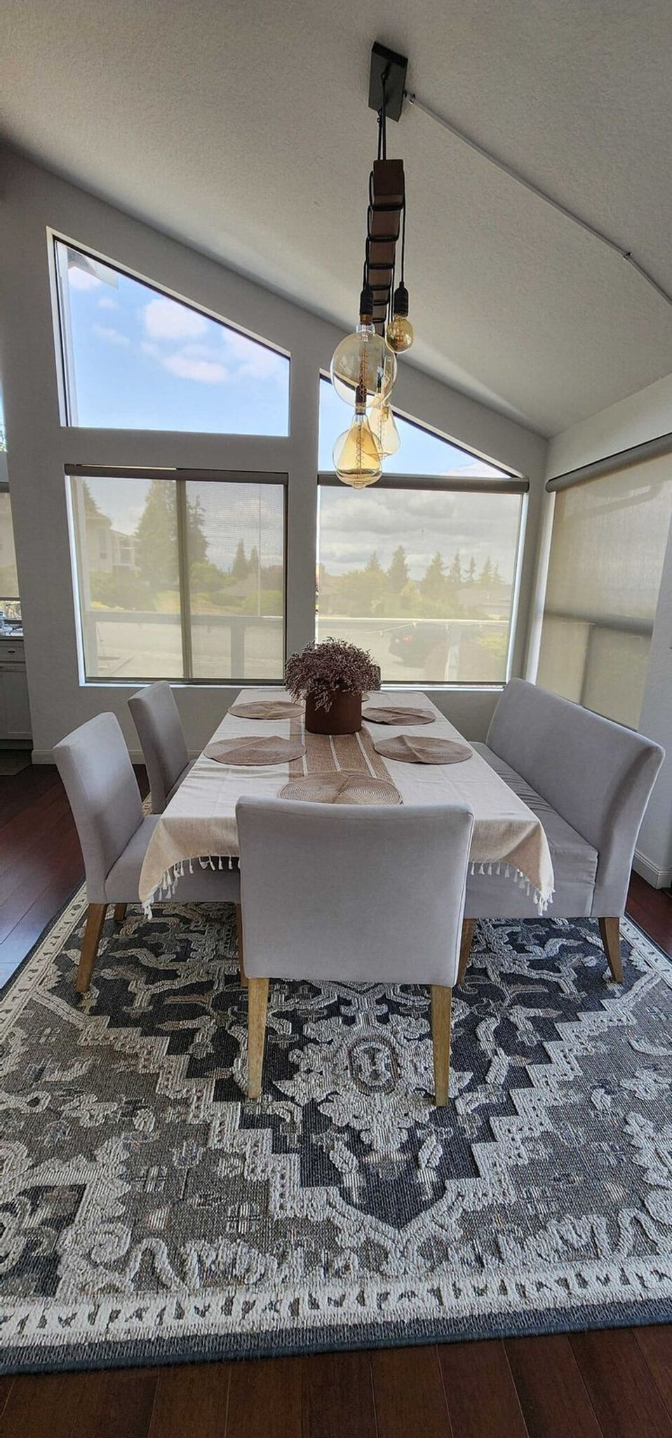 Building Photo - 5111 23rd Ave W