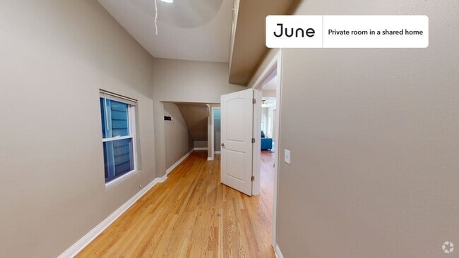 Building Photo - 2848 W Palmer St